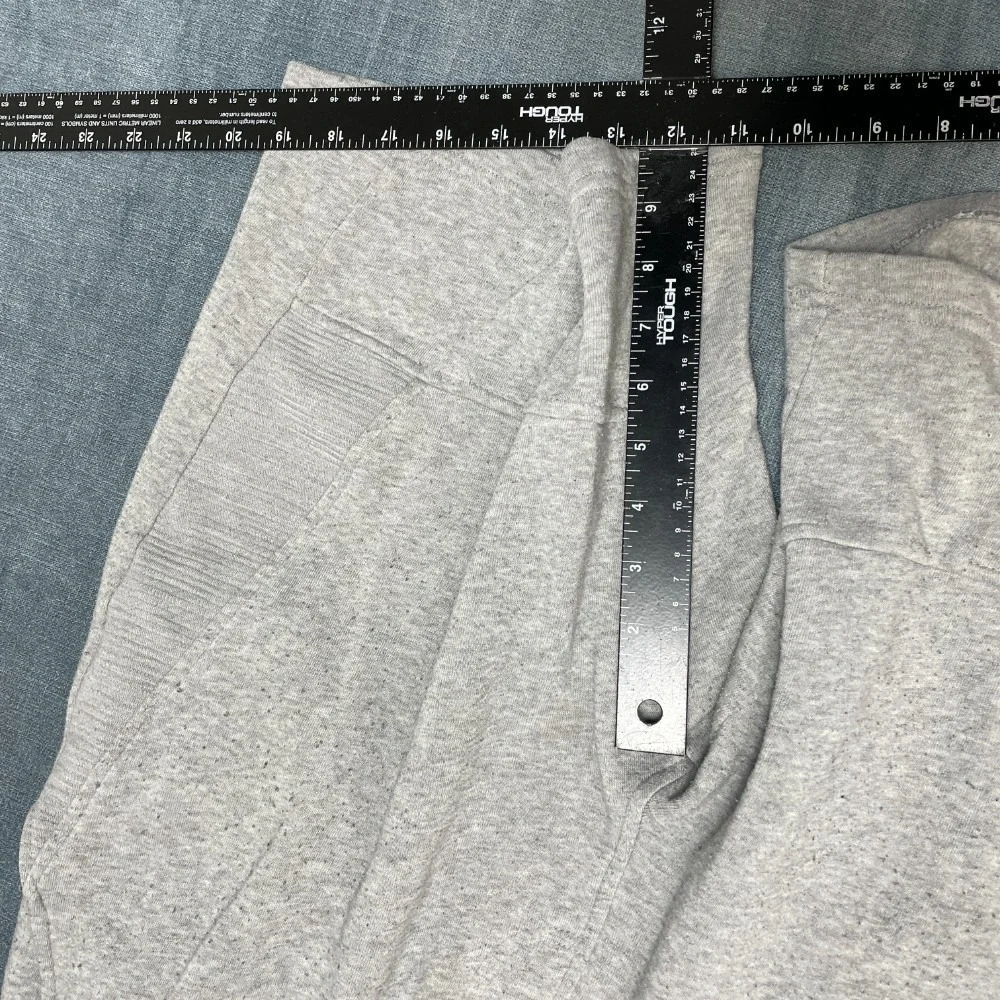 Southpole Sweat Shorts Mens 35 Gray Logo Slash Pockets Regular Fit Flat Front